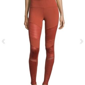 ALO yoga sunbaked moto leggings